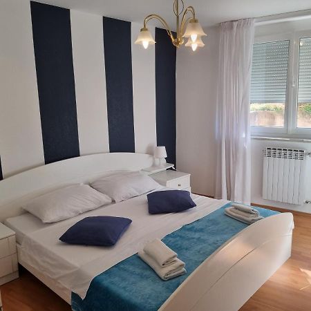 Apartamento Moro Vrbnik 2 Exterior foto