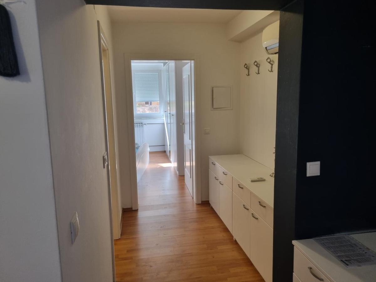 Apartamento Moro Vrbnik 2 Exterior foto