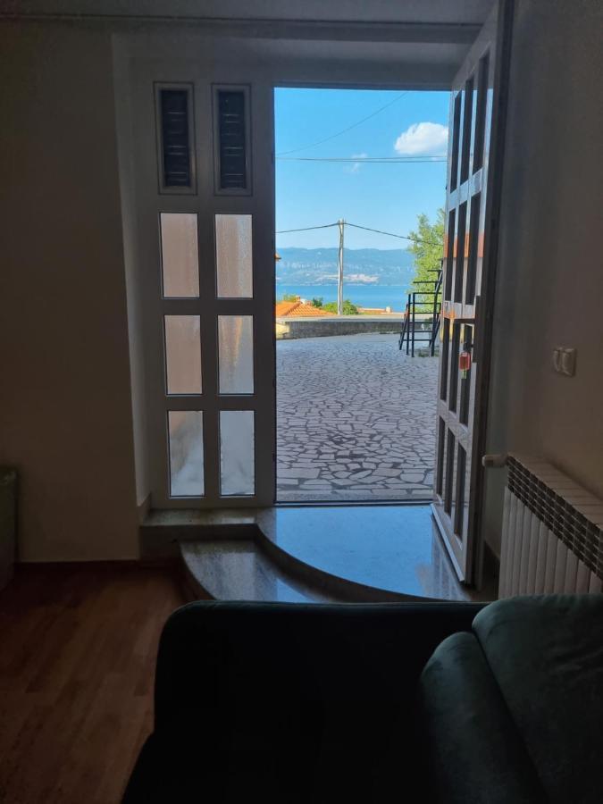 Apartamento Moro Vrbnik 2 Exterior foto